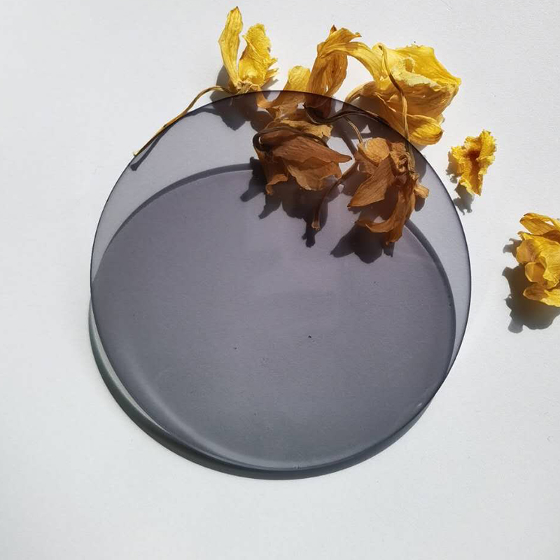 1.67 meekleurende lens SHMC